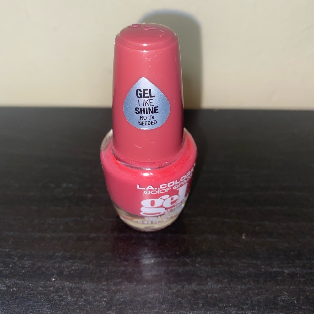 LA Colors Nail Polish